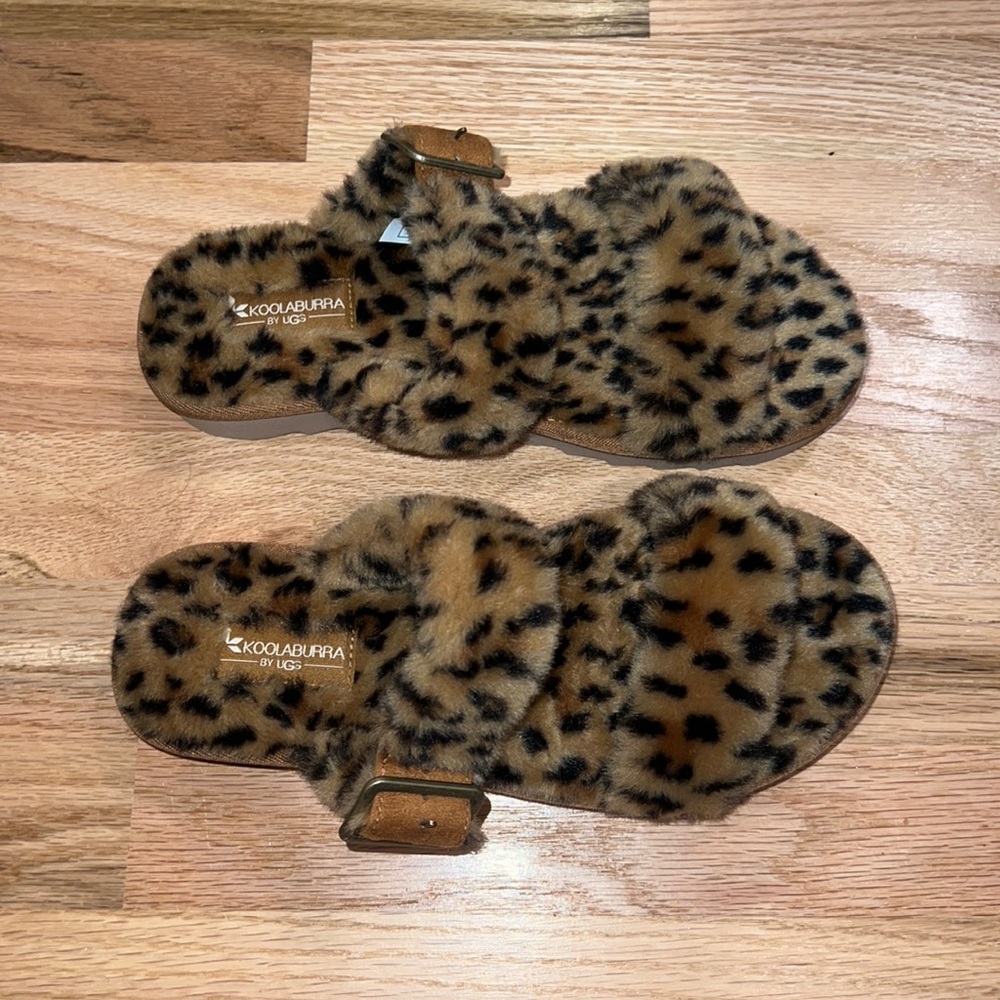 Koolaburra by UGG Leopard Fuzzy Sandals